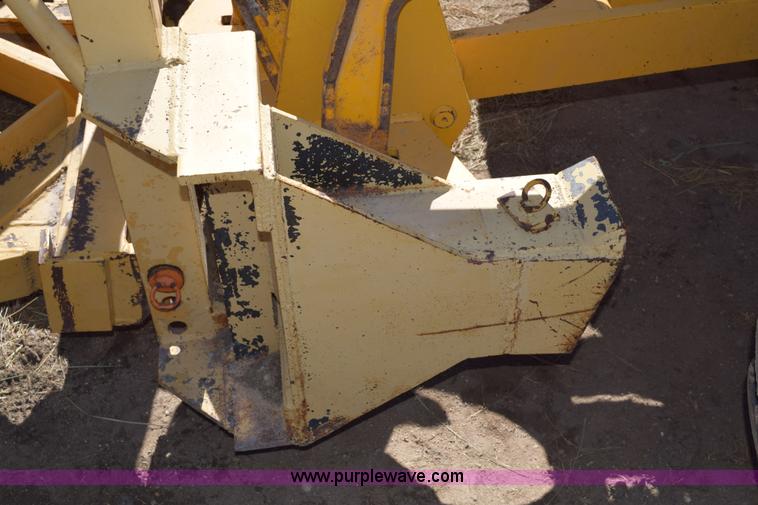 image for item E6201 Henke dozer blade attachment