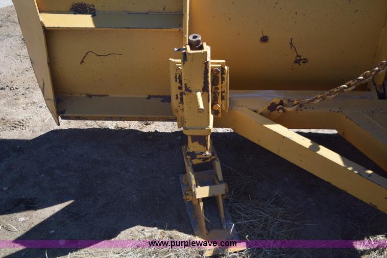 image for item E6201 Henke dozer blade attachment