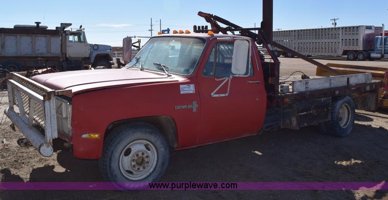image for item E6202 1981 Chevrolet C30 winch truck