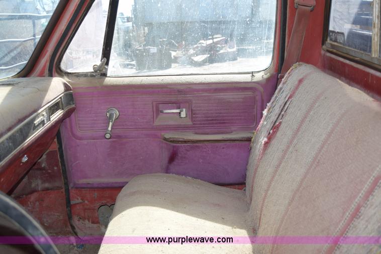 image for item E6202 1981 Chevrolet C30 winch truck