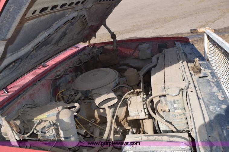 image for item E6202 1981 Chevrolet C30 winch truck