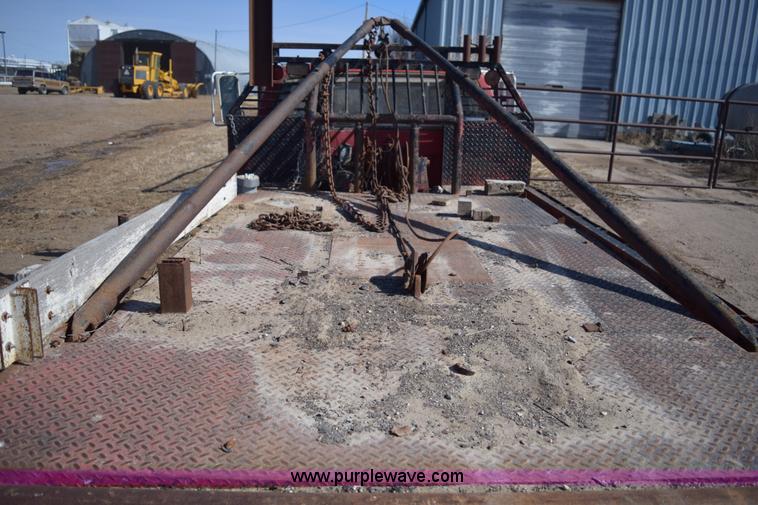 image for item E6202 1981 Chevrolet C30 winch truck