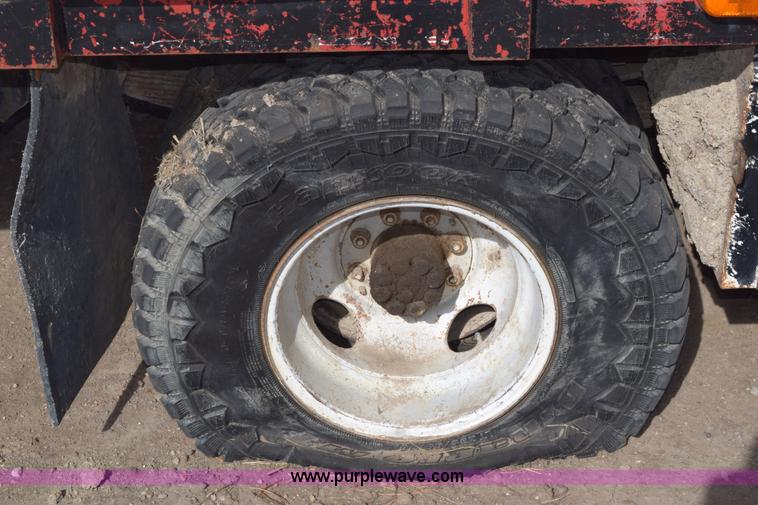 image for item E6202 1981 Chevrolet C30 winch truck