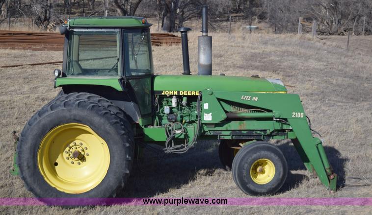 image for item E6205 1991 John Deere 4555 tractor