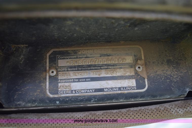 image for item E6205 1991 John Deere 4555 tractor