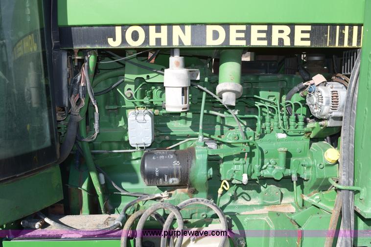 image for item E6205 1991 John Deere 4555 tractor