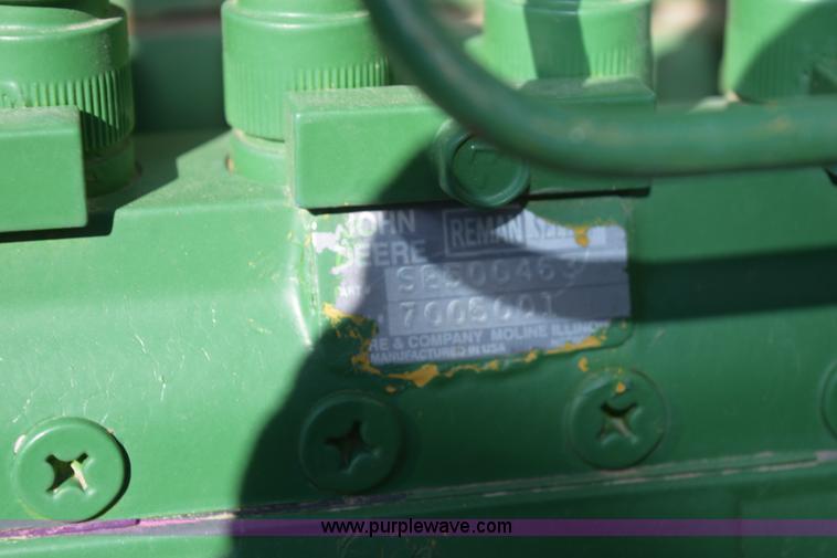 image for item E6205 1991 John Deere 4555 tractor