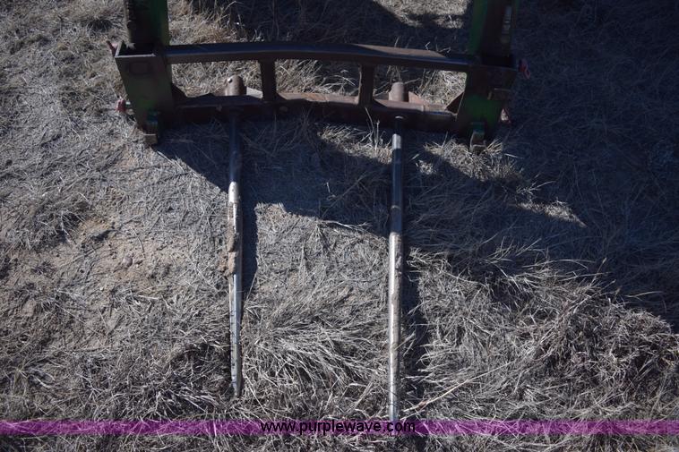 image for item E6205 1991 John Deere 4555 tractor