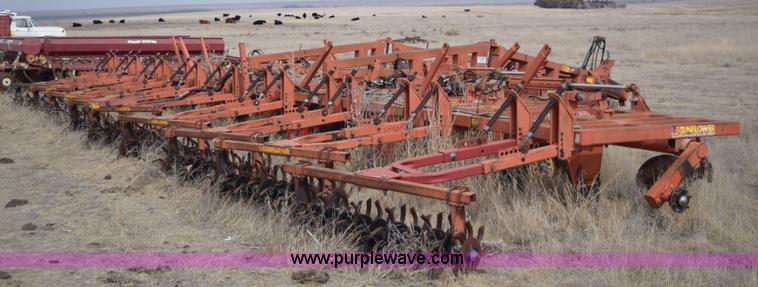 image for item E6211 Sunflower 3690-45 9x5 sweep plow