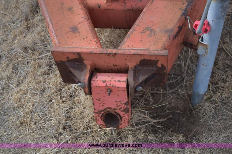 image for item E6211 Sunflower 3690-45 9x5 sweep plow