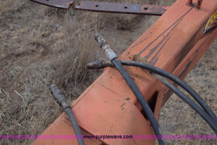 image for item E6211 Sunflower 3690-45 9x5 sweep plow