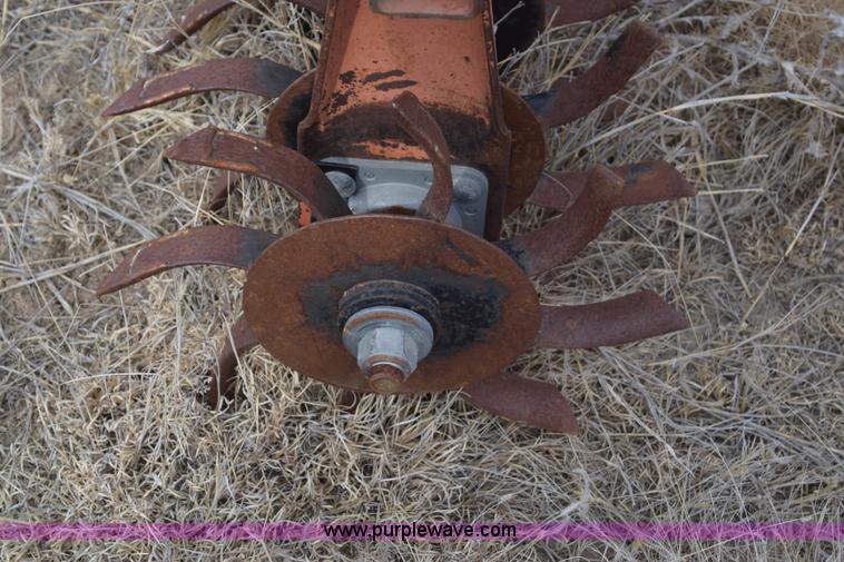 image for item E6211 Sunflower 3690-45 9x5 sweep plow