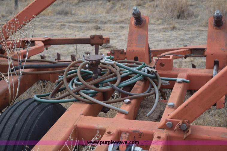 image for item E6211 Sunflower 3690-45 9x5 sweep plow