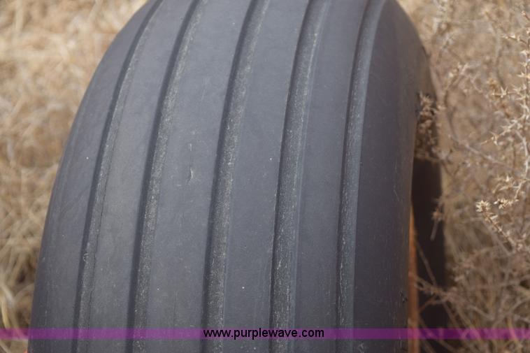 image for item E6211 Sunflower 3690-45 9x5 sweep plow