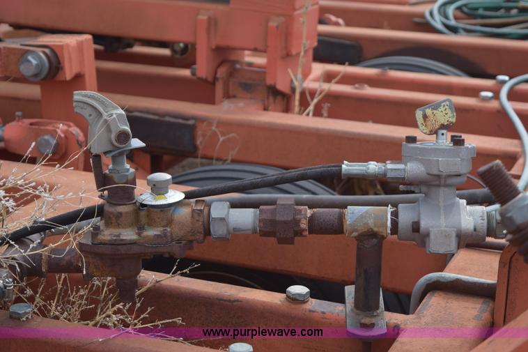 image for item E6211 Sunflower 3690-45 9x5 sweep plow