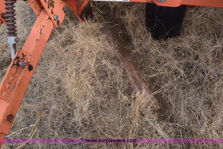 image for item E6211 Sunflower 3690-45 9x5 sweep plow