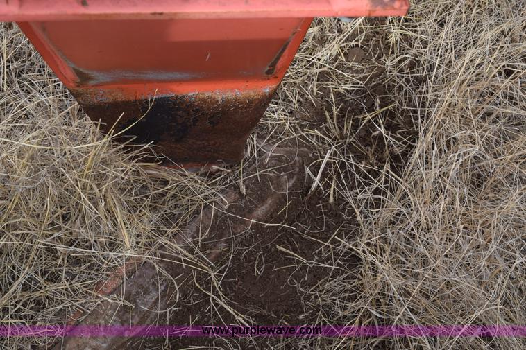 image for item E6211 Sunflower 3690-45 9x5 sweep plow