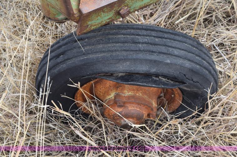 image for item E6212 John Deere sickle mower attachment