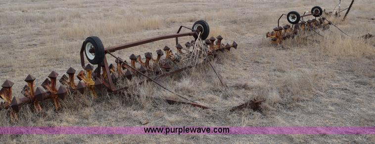 image for item E6213 (2) Sunflower Diamond packers