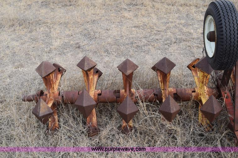 image for item E6213 (2) Sunflower Diamond packers