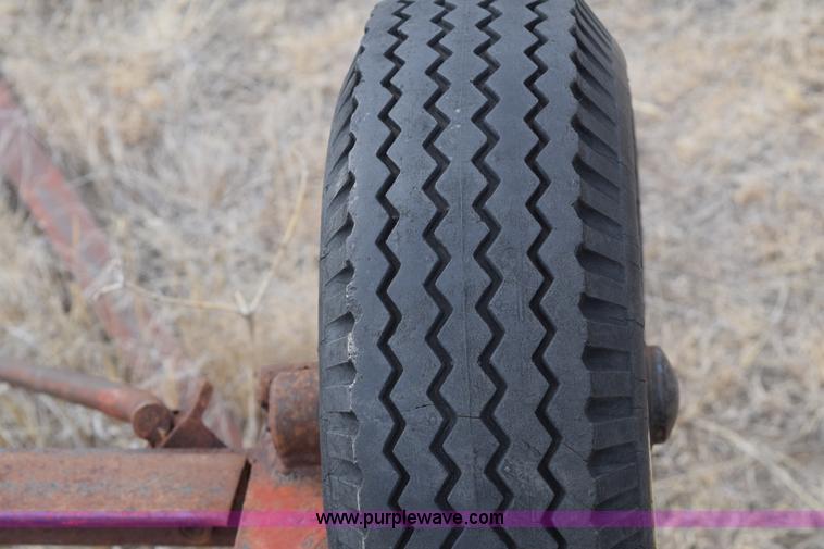 image for item E6213 (2) Sunflower Diamond packers