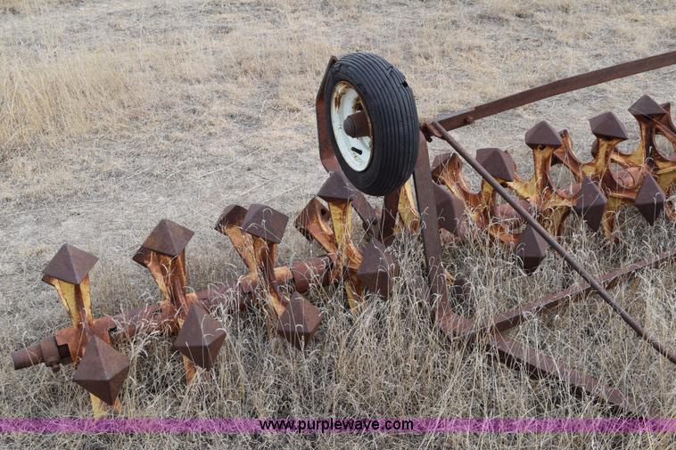 image for item E6213 (2) Sunflower Diamond packers