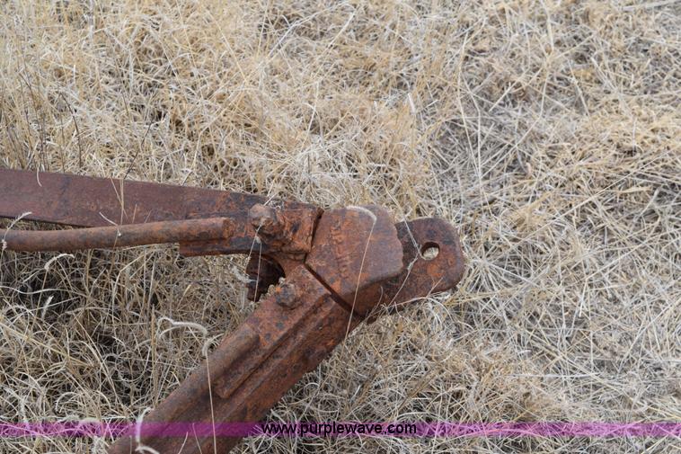 image for item E6213 (2) Sunflower Diamond packers