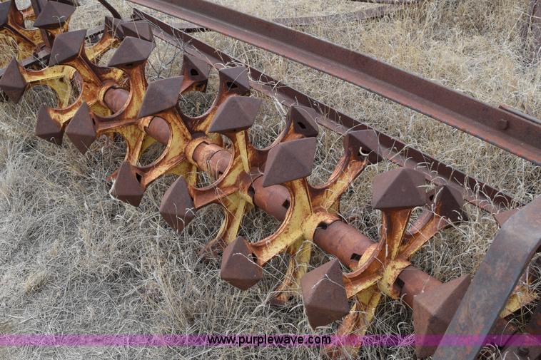 image for item E6213 (2) Sunflower Diamond packers