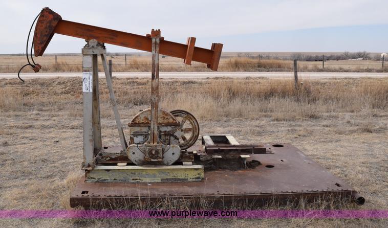 image for item E6214 Jensen straight lift pump jack