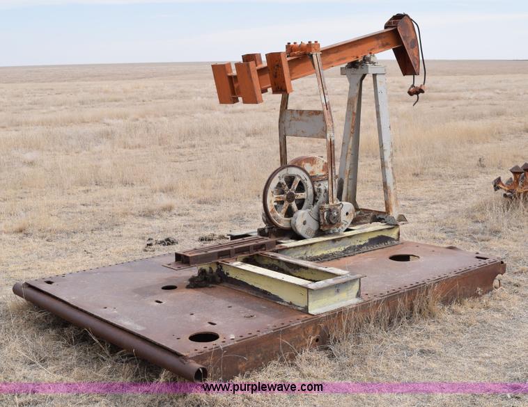 image for item E6214 Jensen straight lift pump jack