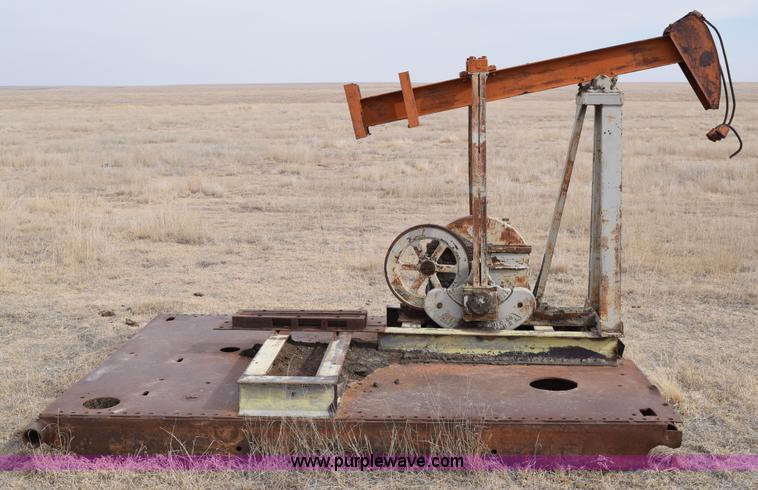image for item E6214 Jensen straight lift pump jack