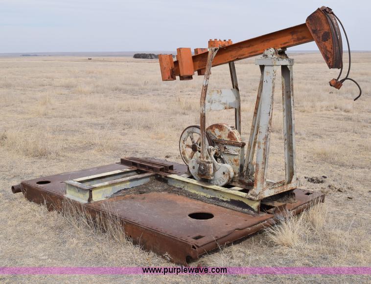 image for item E6214 Jensen straight lift pump jack