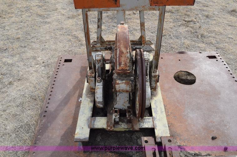 image for item E6214 Jensen straight lift pump jack