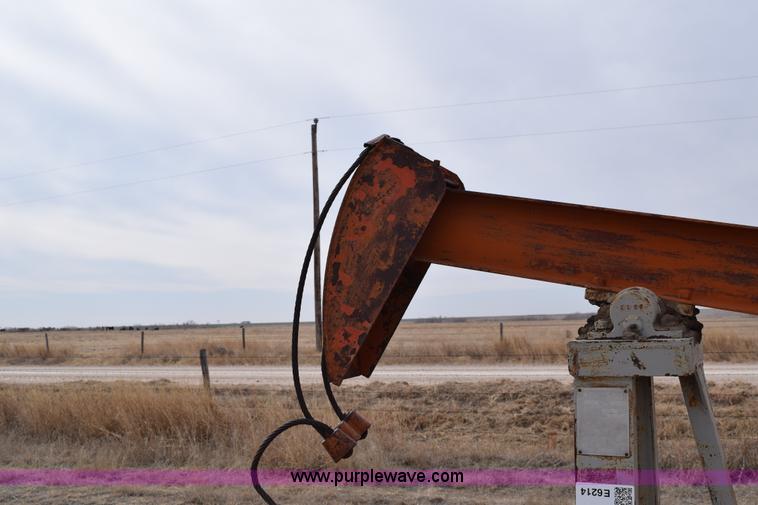 image for item E6214 Jensen straight lift pump jack