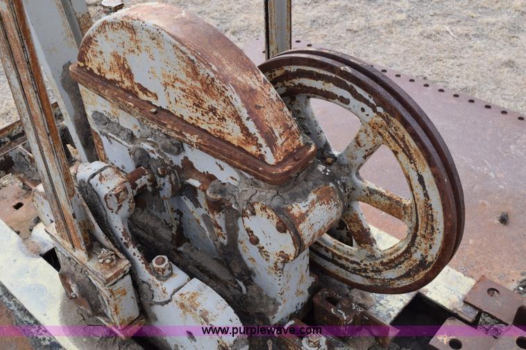 image for item E6214 Jensen straight lift pump jack