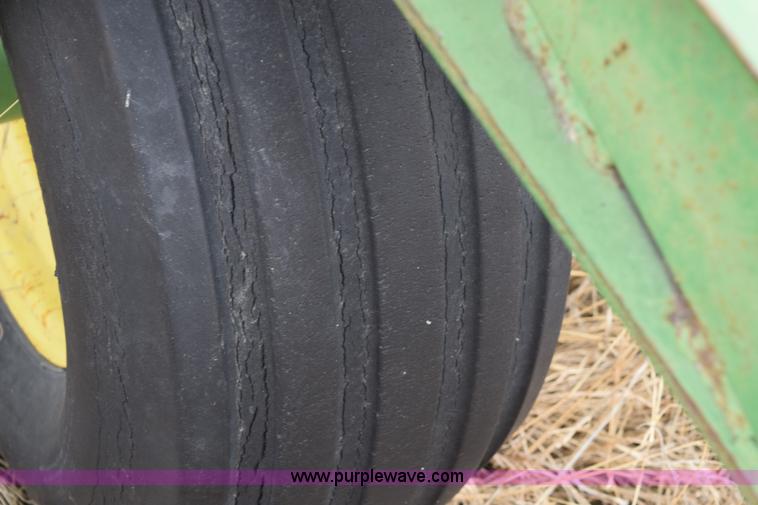 image for item E6217 (4) John Deere 9300 series drills