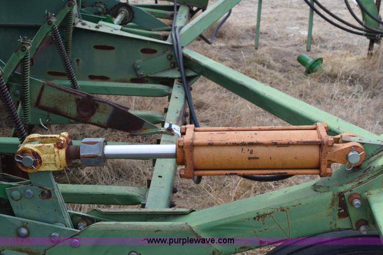 image for item E6217 (4) John Deere 9300 series drills