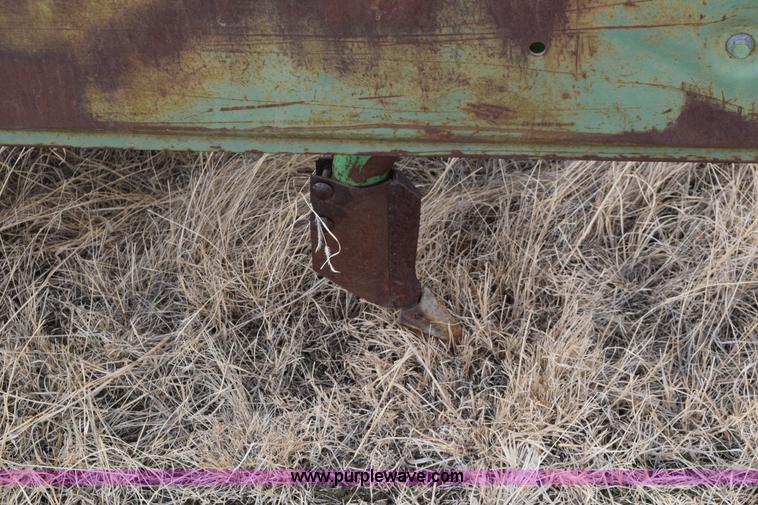 image for item E6217 (4) John Deere 9300 series drills