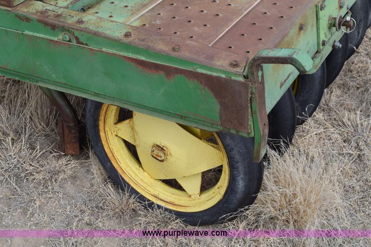 image for item E6217 (4) John Deere 9300 series drills