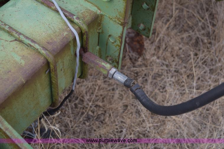 image for item E6220 John Deere 7100 planter