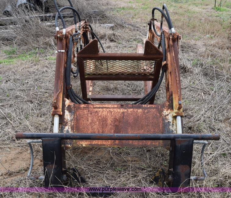 image for item E6291 Great Bend loader