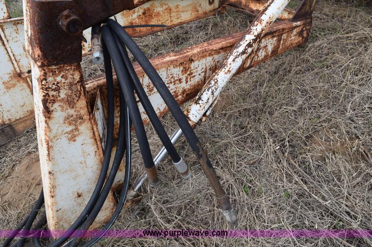 image for item E6291 Great Bend loader