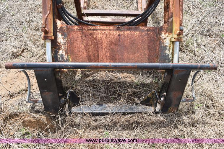 image for item E6291 Great Bend loader