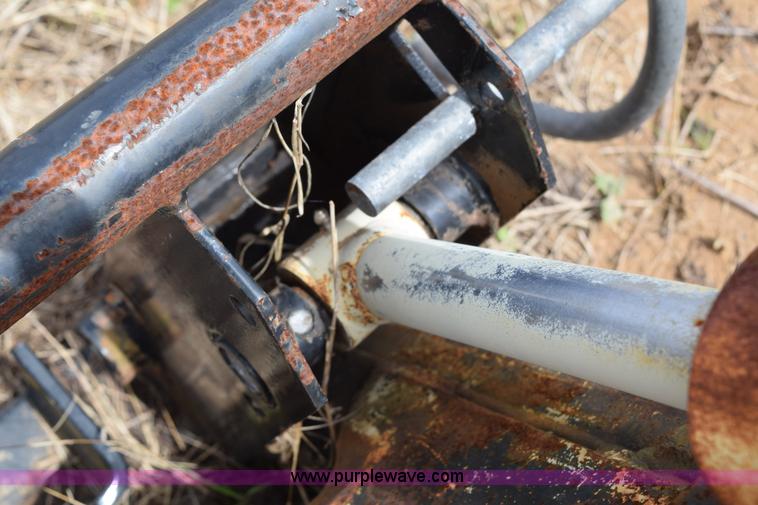 image for item E6291 Great Bend loader