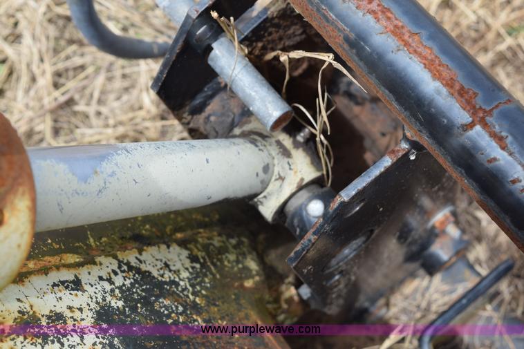 image for item E6291 Great Bend loader