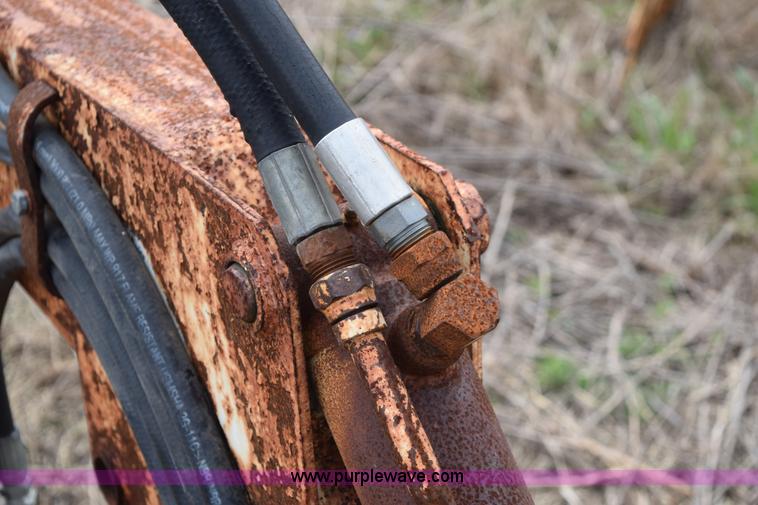 image for item E6291 Great Bend loader