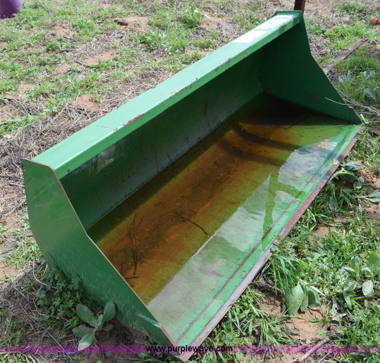 image for item E6294 John Deere 6'W bucket