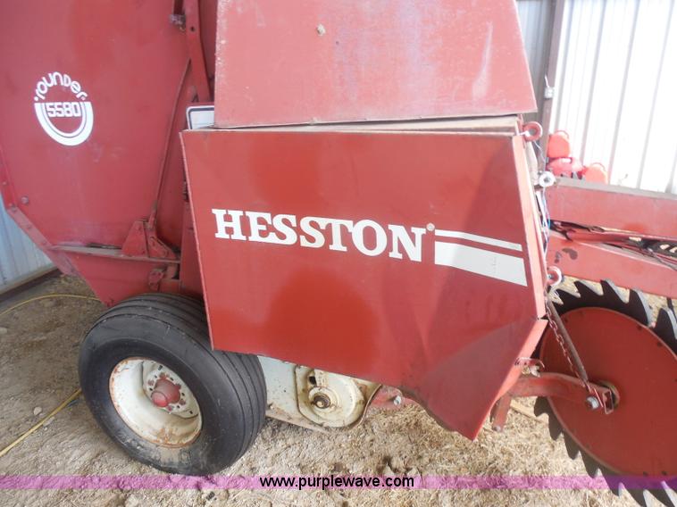 image for item E6295 1981 Hesston 5580 round baler