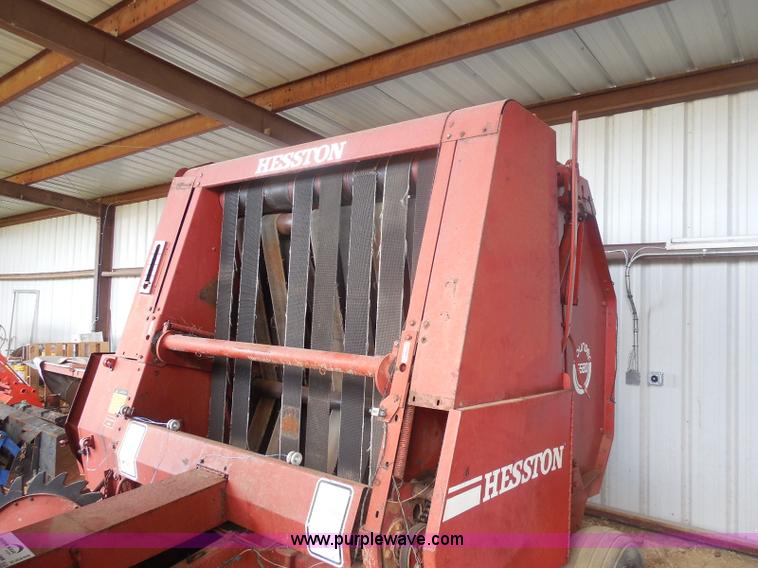image for item E6295 1981 Hesston 5580 round baler