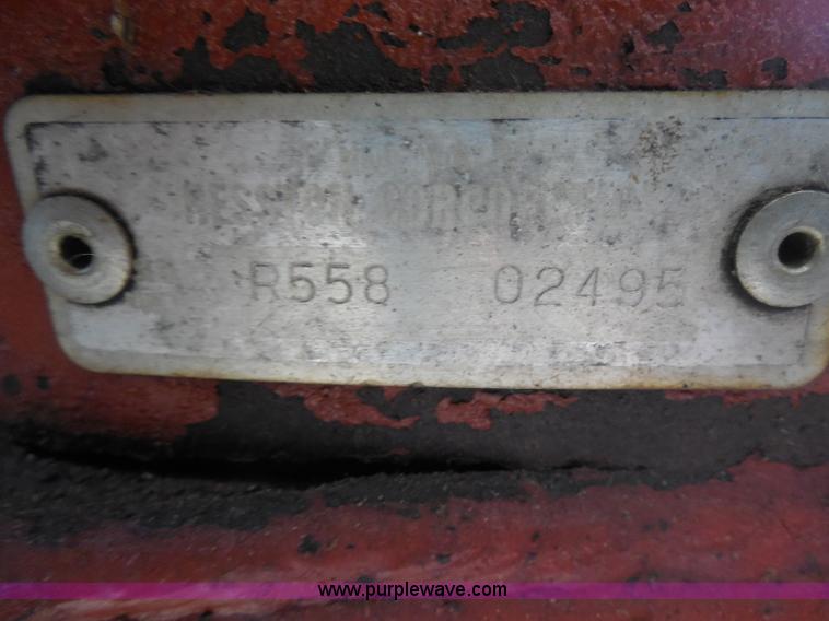 image for item E6295 1981 Hesston 5580 round baler